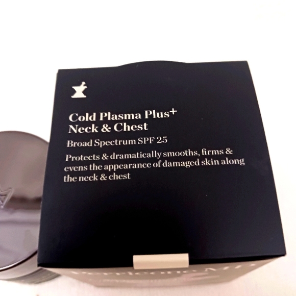PERRICONE MD Cold Plasma+ Neck and Chest Broad Spectrum SPF 25. NEW 1oz. - Picture 6 of 13